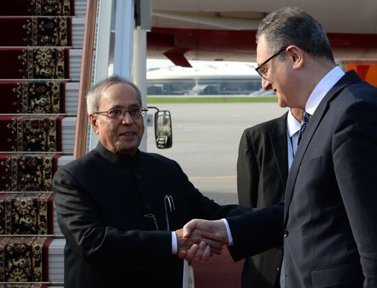 Прилет президента Индии Пранаба Мукерджи в Москву
