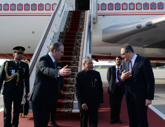 Прилет президента Индии Пранаба Мукерджи в Москву