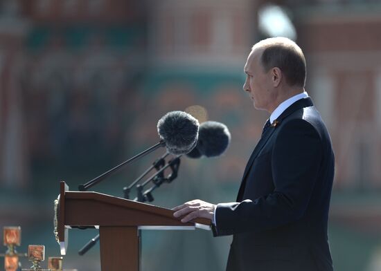 Президент РФ В.Путин на военном параде в честь 70-й годовщины Победы в ВОВ