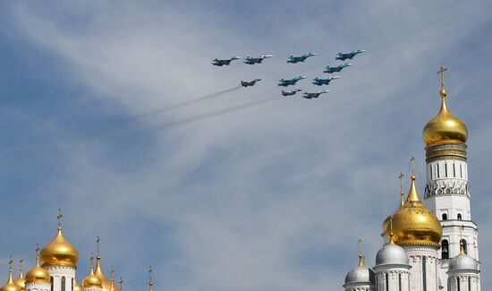 Военный парад в ознаменование 70-летия Победы в Великой Отечественной войне 1941-1945 годов