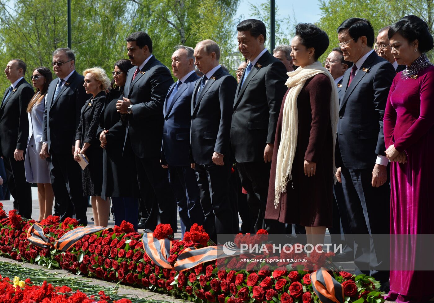 Церемония совместного возложения цветов к Могиле Неизвестного солдата