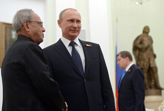 Президент России В.Путин встретился с президентом Индии П.Мукерджи