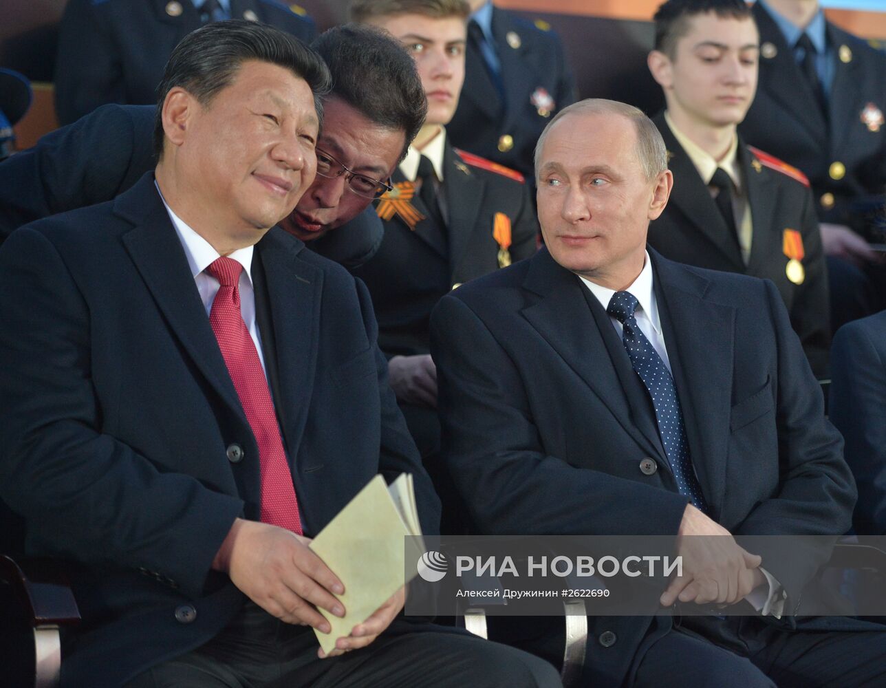 Президент РФ В.Путин посетил праздничный концерт, посвященный 70-летию Победы в ВОВ