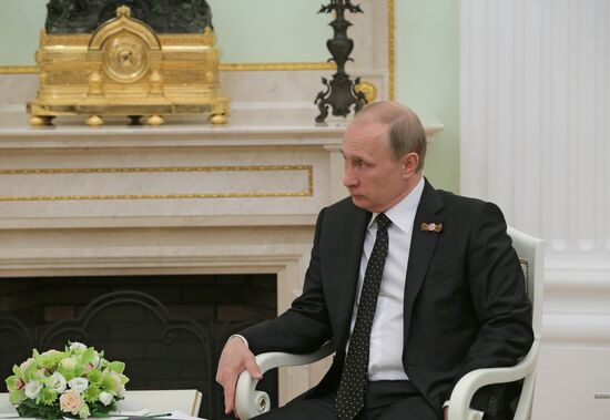 Президент России В.Путин встретился с канцлером Федеративной Республики Германия А.Меркель