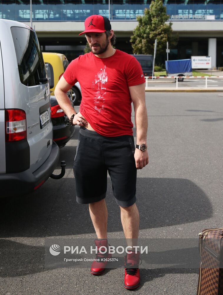 Александр Овечкин прилетел на ЧМ-2015 по хоккею