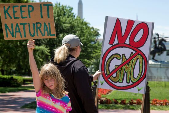 Акции протеста против продуктов с ГМО "Марш против "Монсанто"
