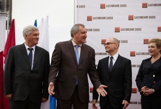 Первый серийный атомный ледокол для Арктики заложили в Санкт-Петербурге