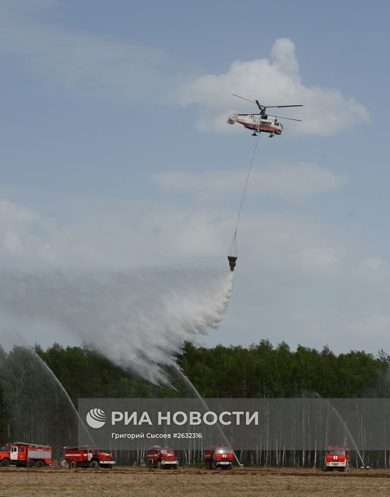 Губернатор Московской области А.Воробьев посетил учения по ликвидации лесных и торфяных пожаров