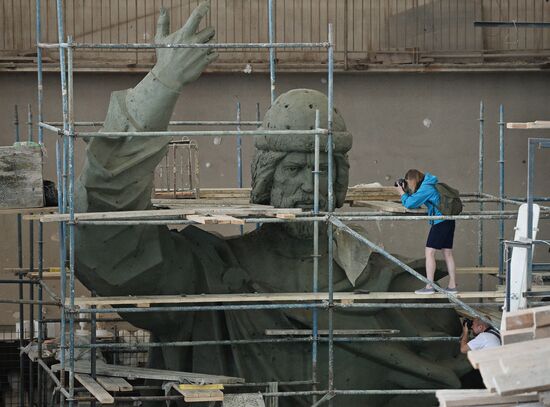 Изготовление памятника Великому князю Владимиру
