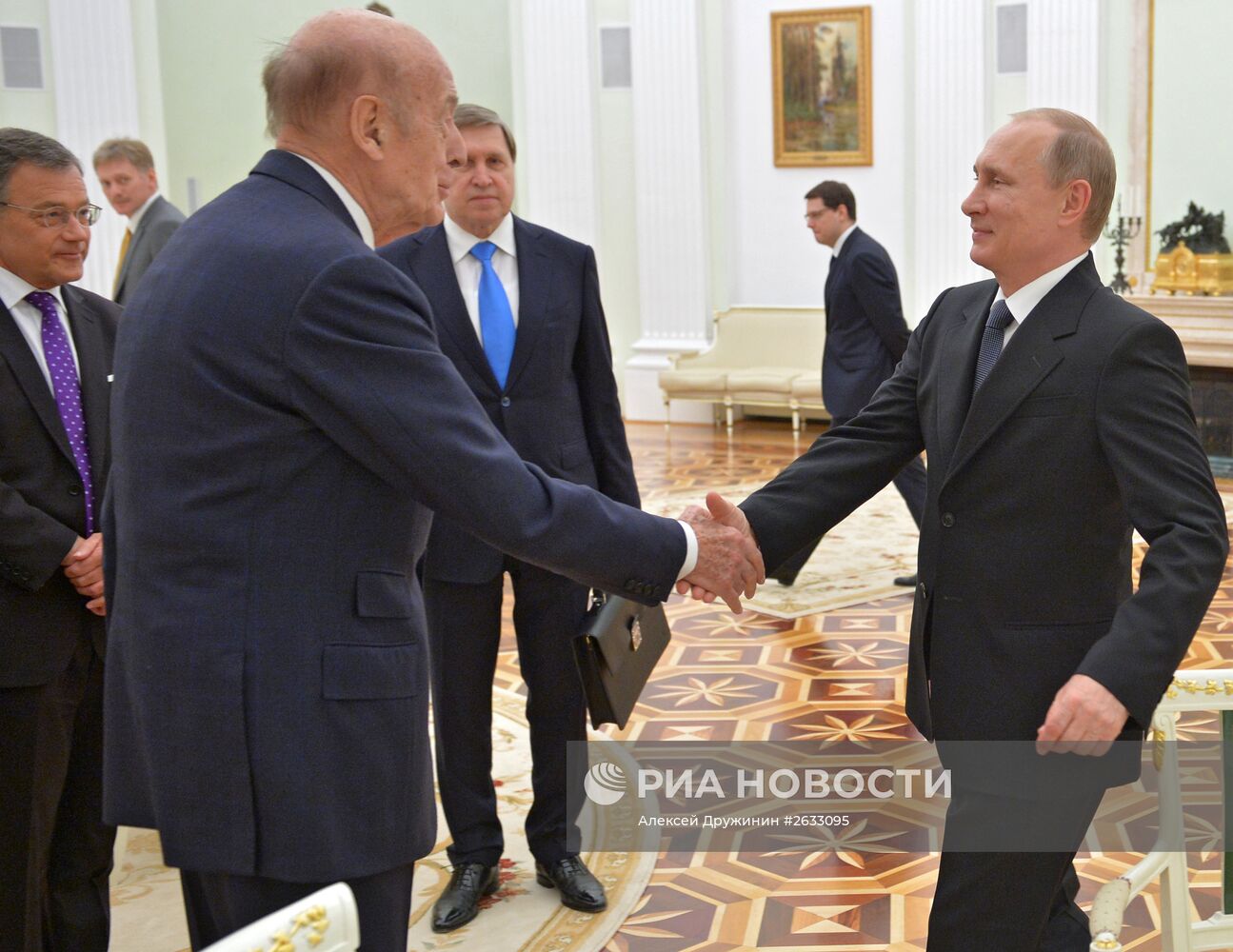 ПрезидентРФ В.Путин встретился с экс-президентом Франции В.Ж.д'Эстеном