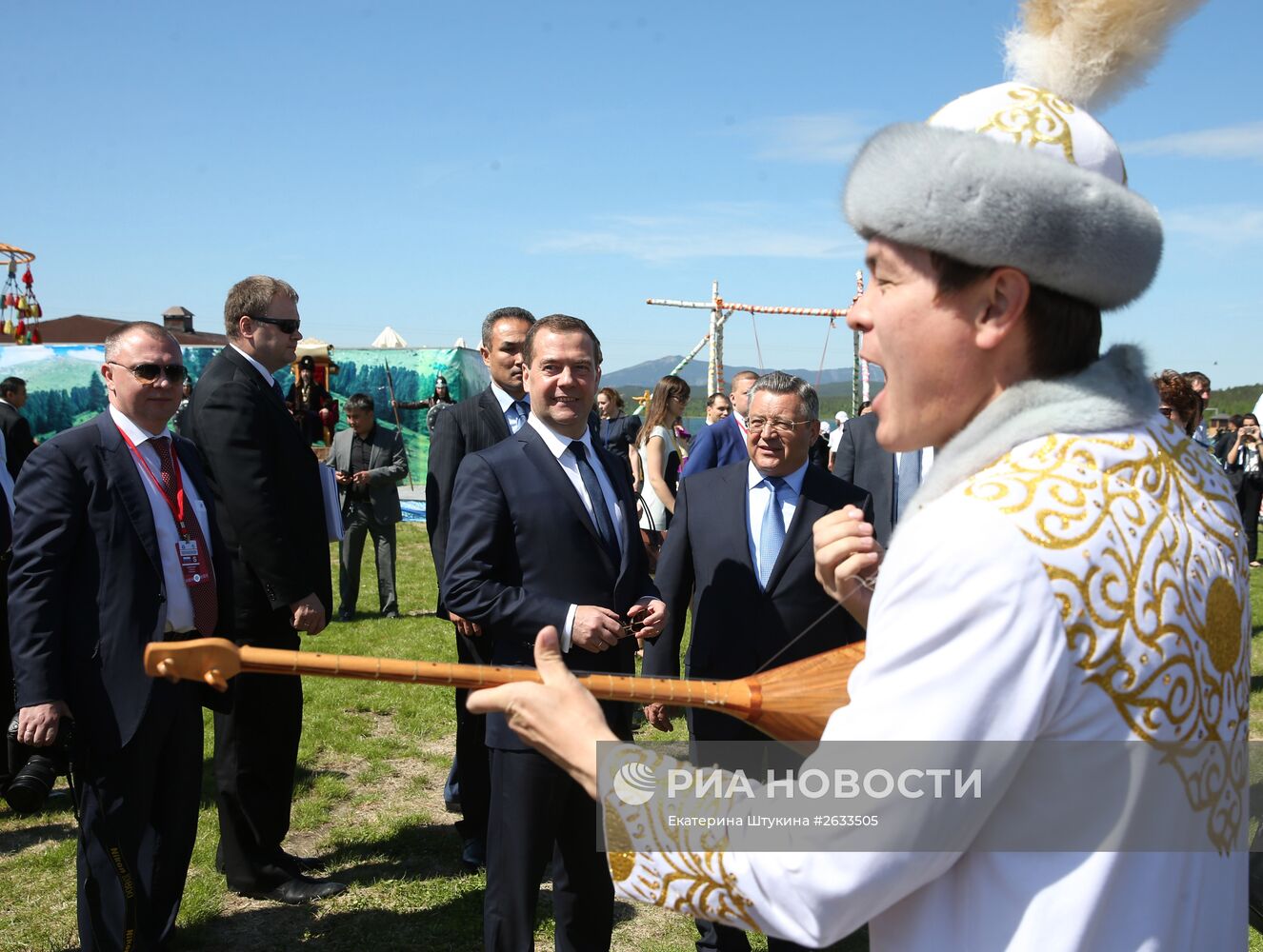 Премьер-министр РФ Д.Медведев принимает участие в заседаниях Совета глав правительств СНГ и ЕАЭС в Казахстане