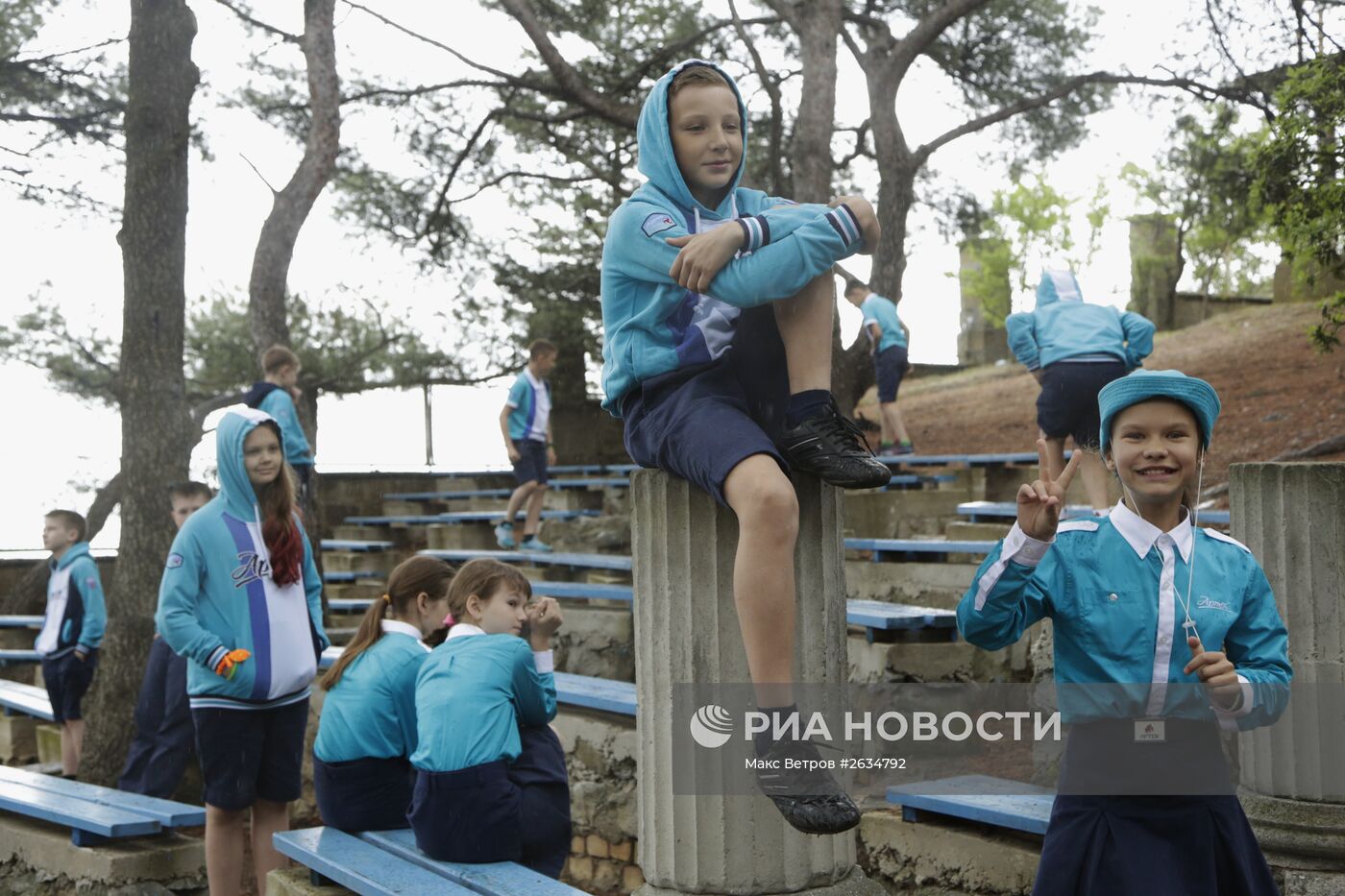 Новая форма для детей, отдыхающих в "Артеке"