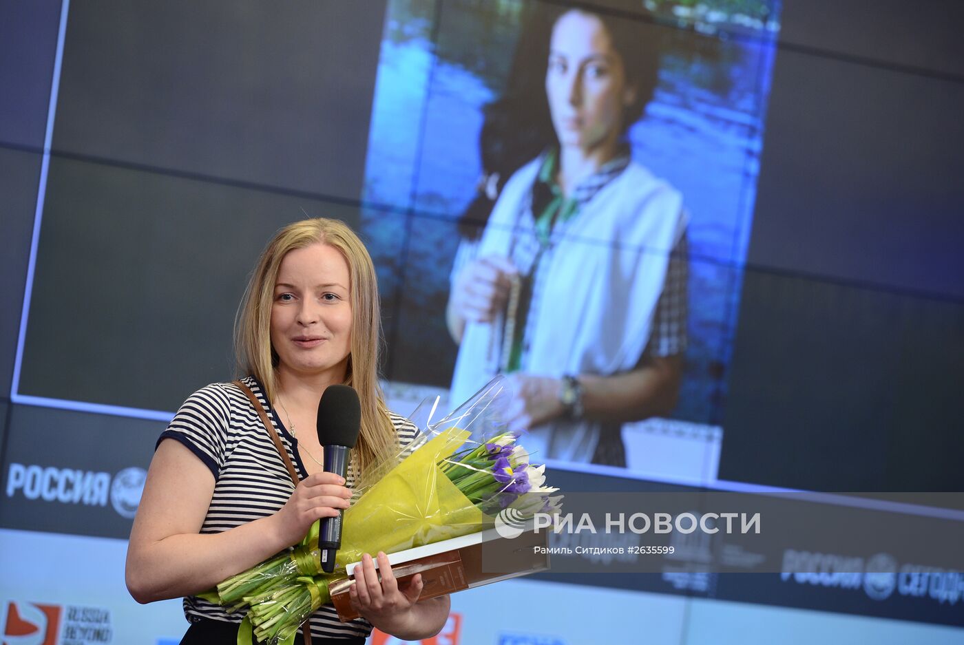 Церемония награждения победителя и призеров Международного конкурса фотожурналистики имени Андрея Стенина