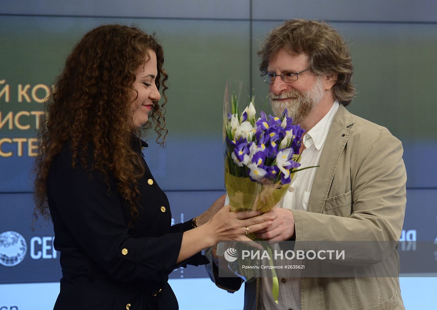 Церемония награждения победителя и призеров Международного конкурса фотожурналистики имени Андрея Стенина