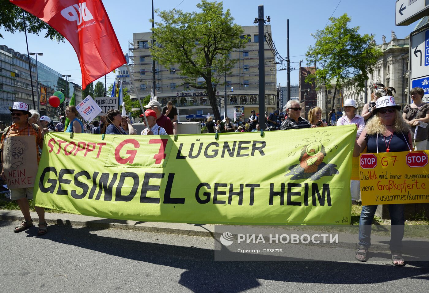 Акция протеста в Мюнхене, приуроченная к саммиту G-7