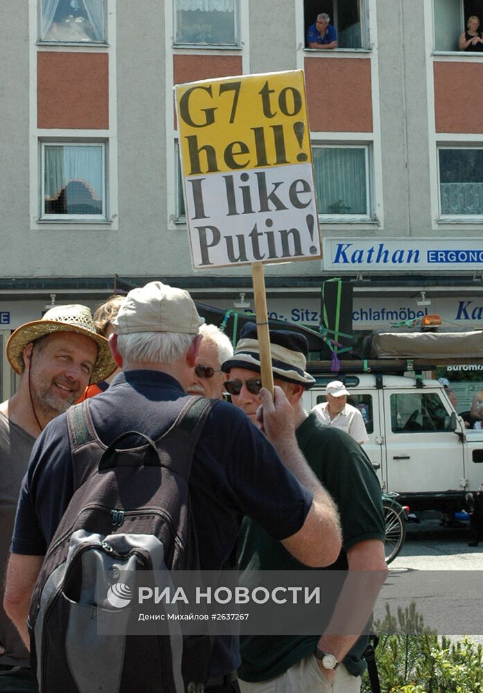 Акция протеста против саммита G-7 в Гармиш-Партенкирхене