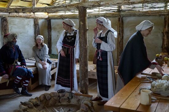 Фестиваль древних ремесел в Калининградской области
