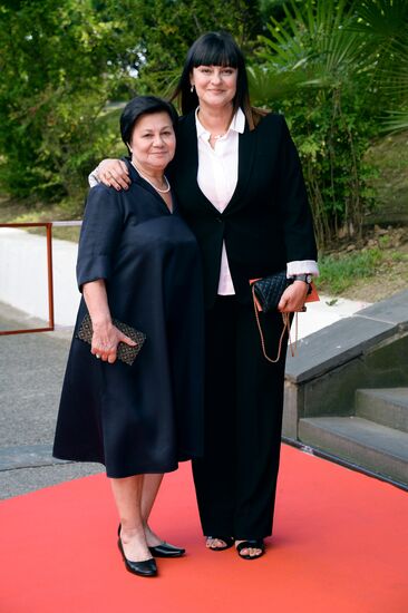 26-й Открытый Российский кинофестиваль "Кинотавр". Открытие