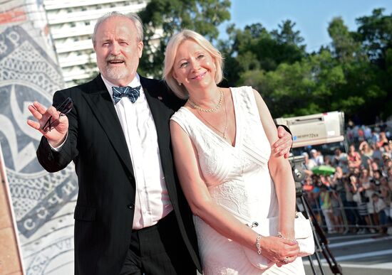 26-й Открытый Российский кинофестиваль "Кинотавр". Открытие