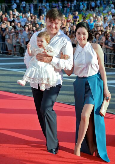 26-й Открытый Российский кинофестиваль "Кинотавр". Открытие