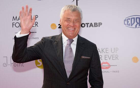 26-й Открытый Российский кинофестиваль "Кинотавр". Открытие