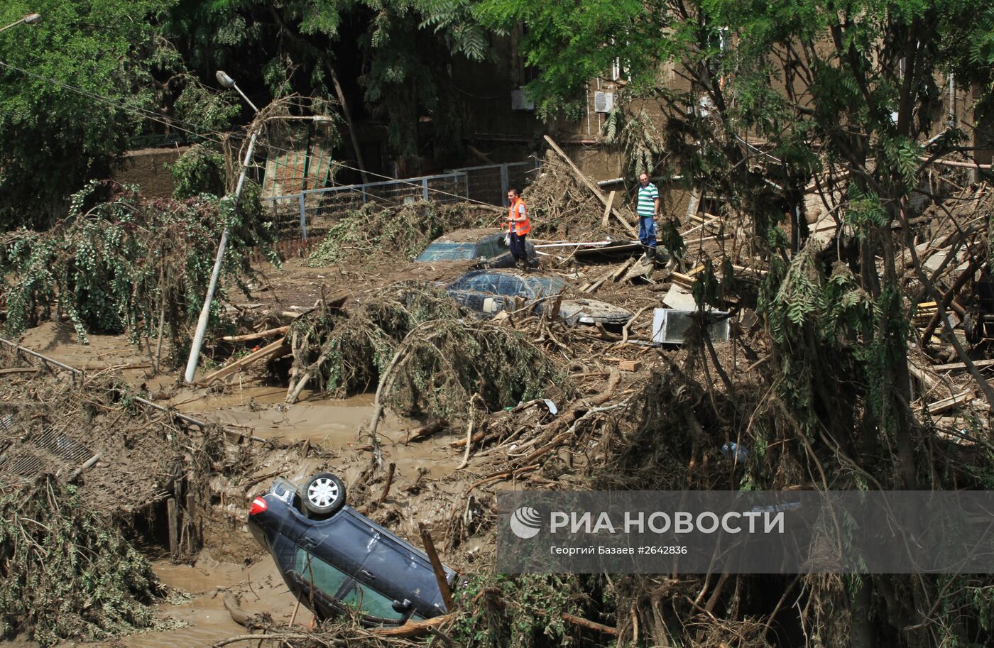 Последствия наводнения в Тбилиси