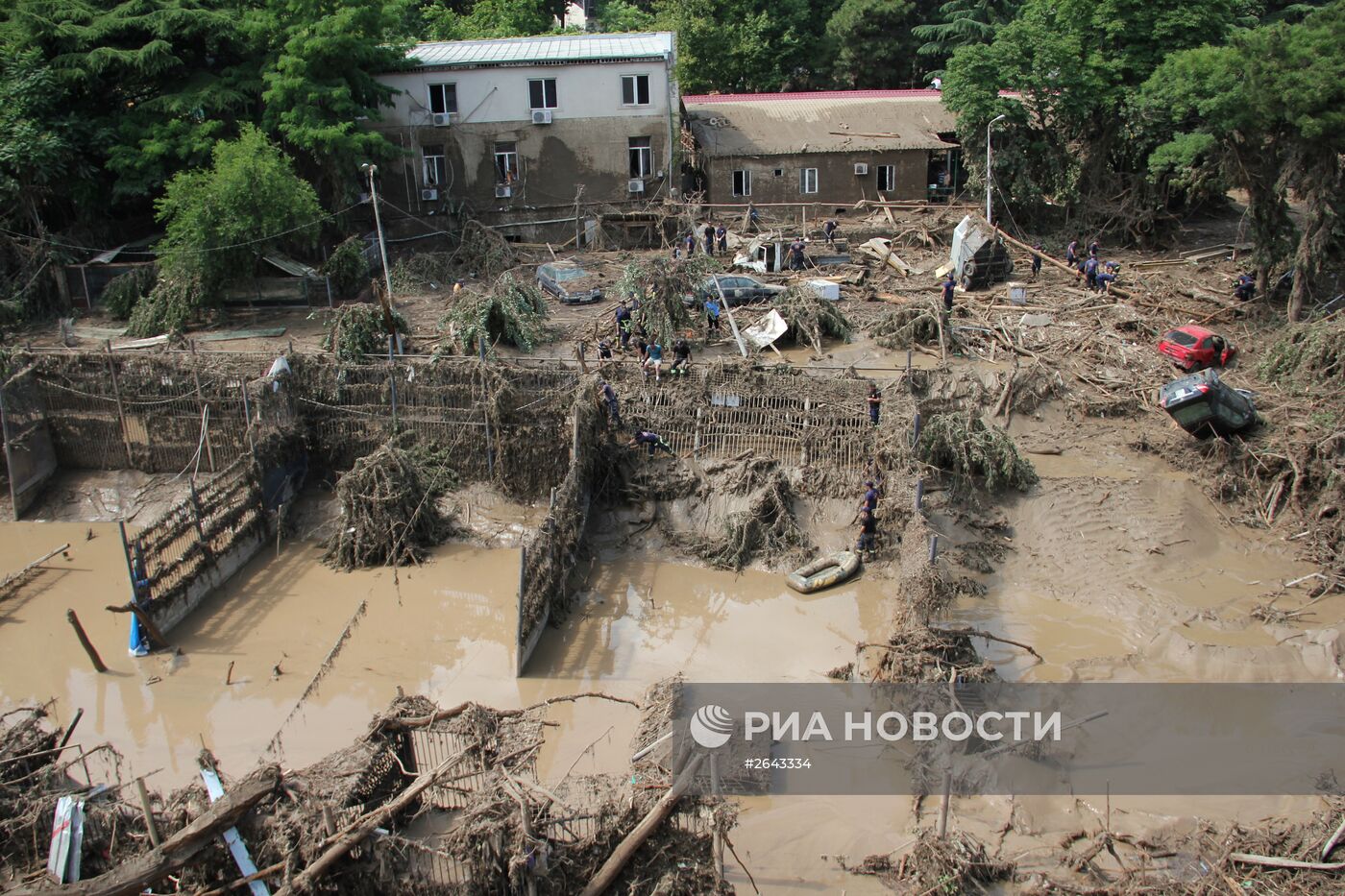 Устранение последствий наводнения в Тбилиси