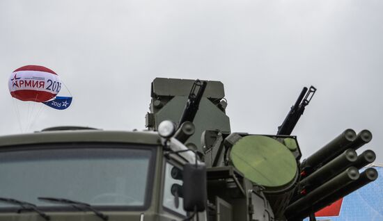 Открытие Международного военно-технического форума "АРМИЯ-2015"