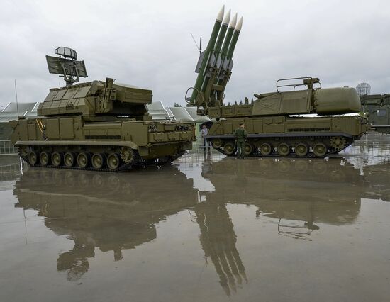 Открытие Международного военно-технического форума "АРМИЯ-2015"