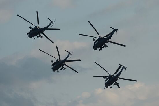 Демонстрационная программа Международного военно-технического форума "Армия-2015"