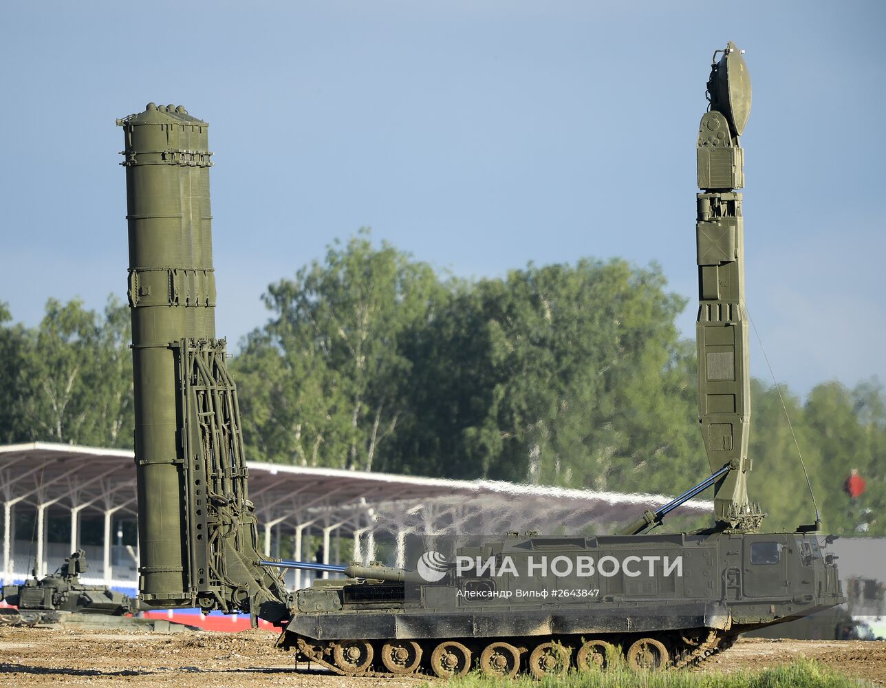 Демонстрационная программа Международного военно-технического форума "Армия-2015"