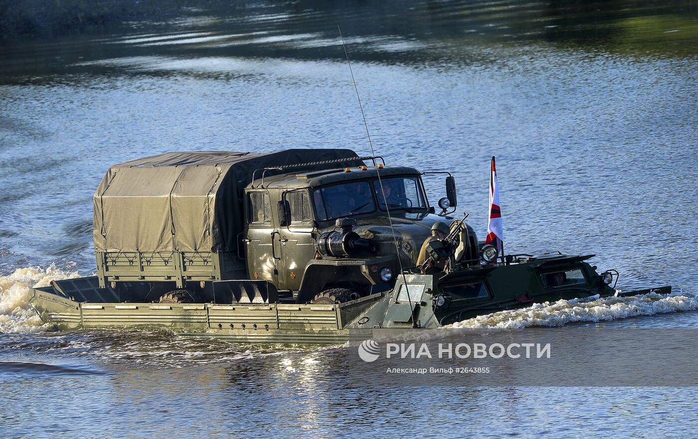 Демонстрационная программа Международного военно-технического форума "Армия-2015"