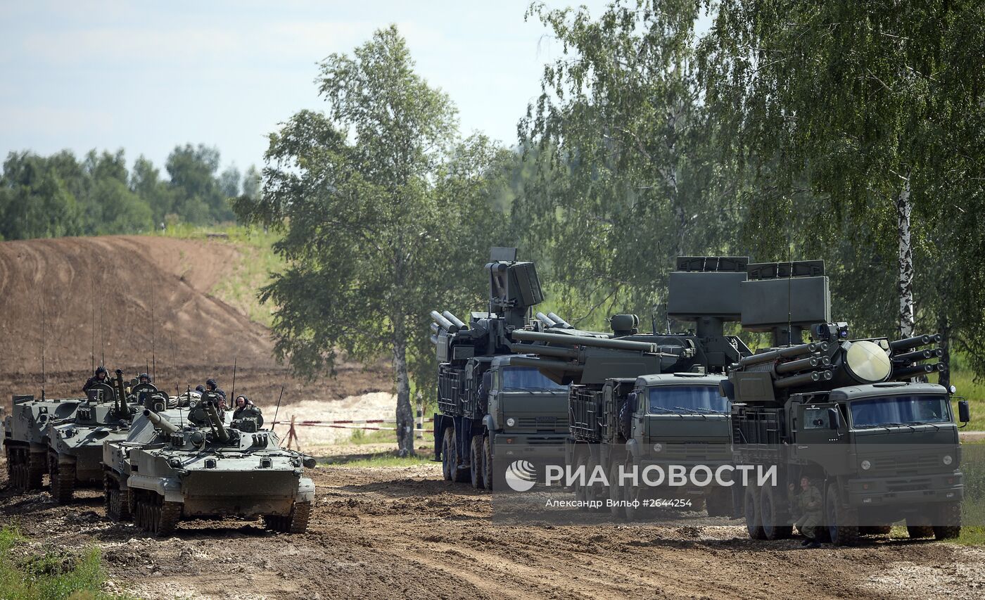 Международный военно-технический форум "АРМИЯ-2015". День второй