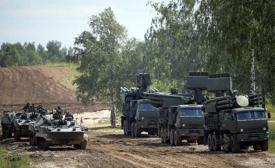 Международный военно-технический форум "АРМИЯ-2015". День второй