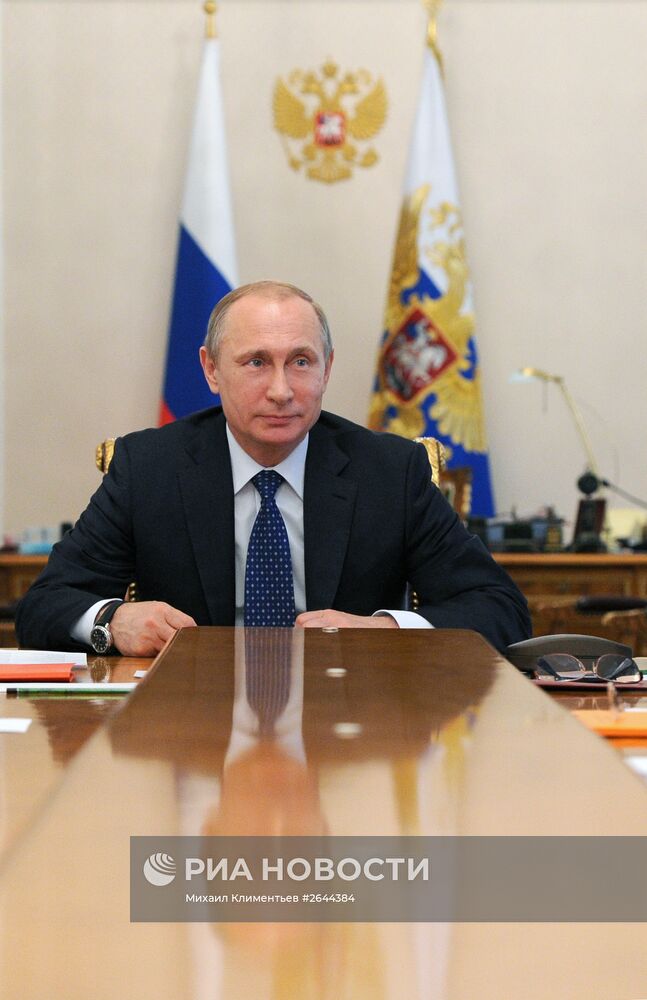 Президент РФ В.Путин провел заседание Совбеза РФ