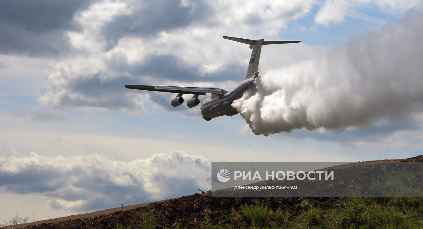 Международный военно-технический форум "АРМИЯ-2015". День второй