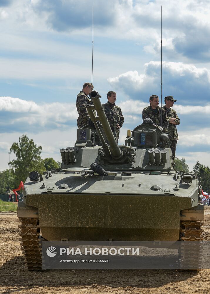 Международный военно-технический форум "АРМИЯ-2015". День второй