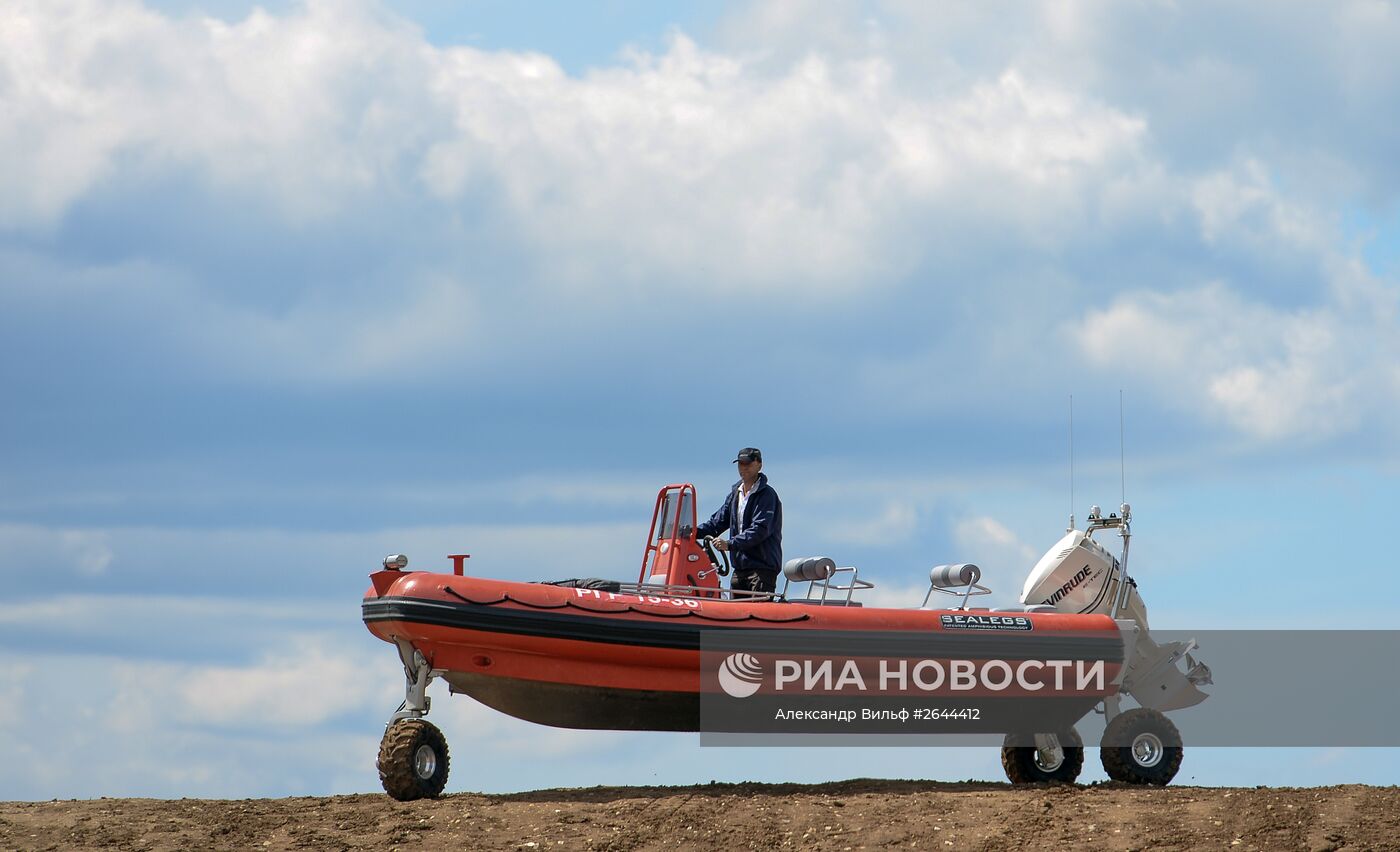 Международный военно-технический форум "АРМИЯ-2015". День второй