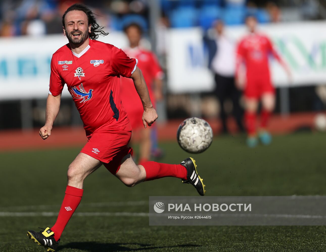 Футбольно-музыкальный фестиваль "Арт-футбол" в рамках всероссийской благотворительной акции "Под флагом добра"