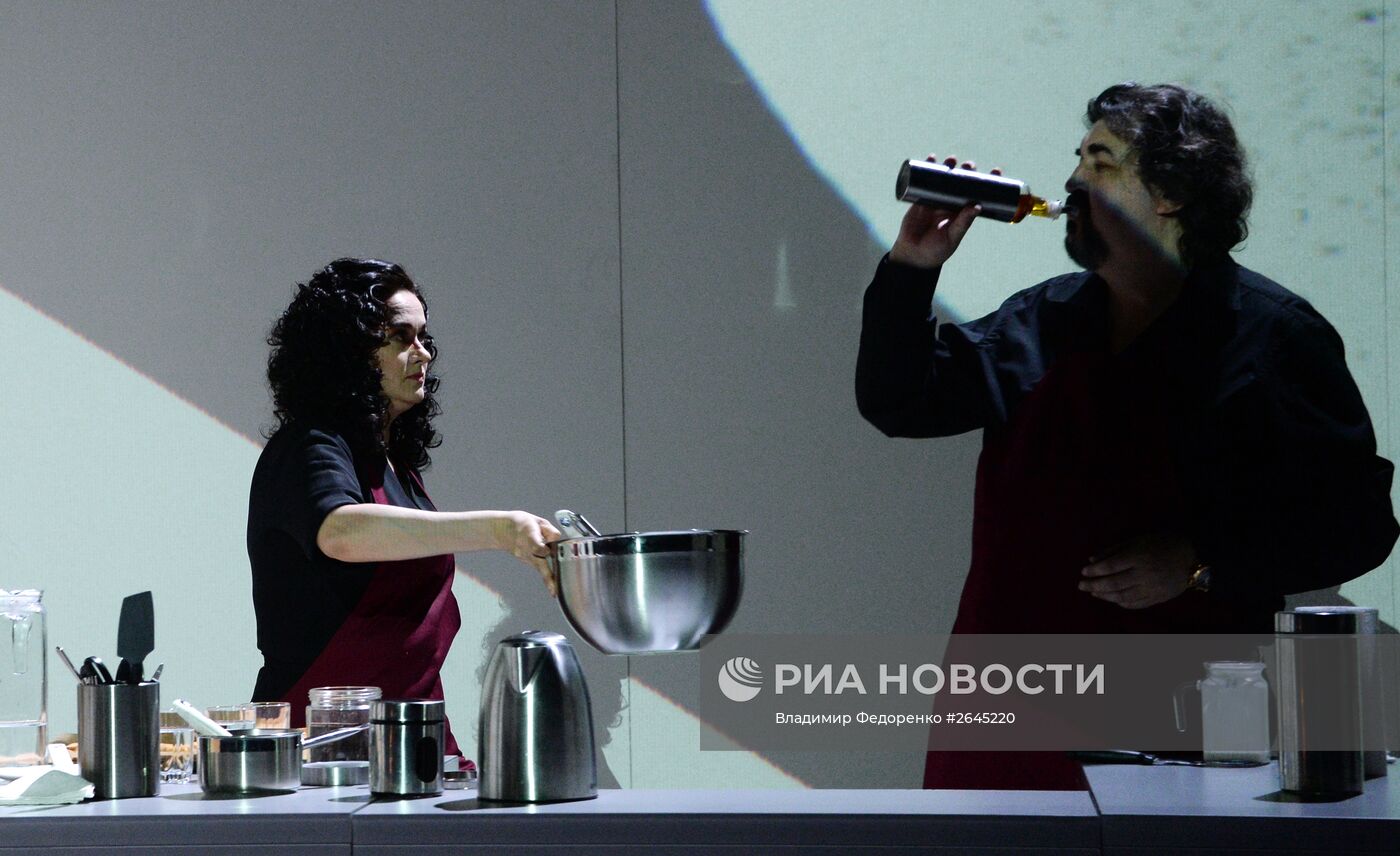 Показ спектакля "Иллюзии" в Московском Художественном театре им.А.П.Чехова