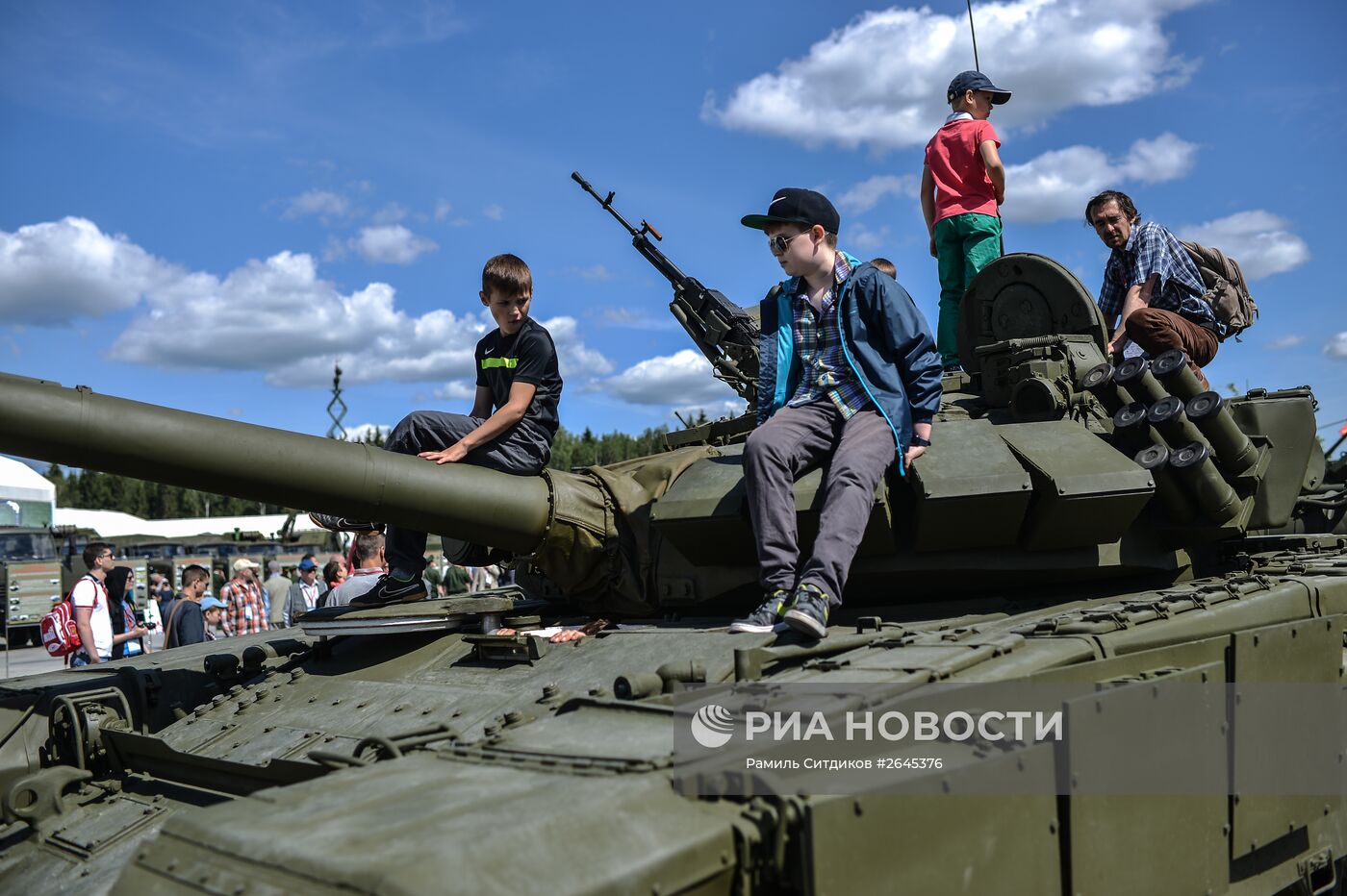 Международный военно-технический форум "АРМИЯ-2015". Третий день