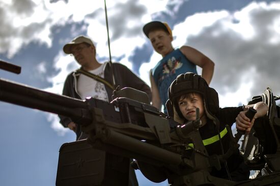 Международный военно-технический форум "АРМИЯ-2015". Третий день