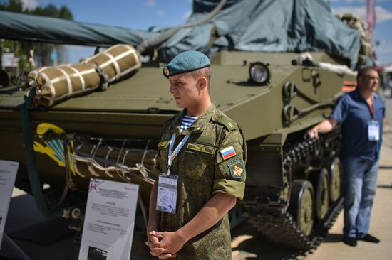 Международный военно-технический форум "АРМИЯ-2015". Третий день