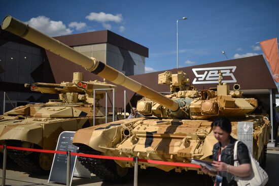 Международный военно-технический форум "АРМИЯ-2015". Третий день