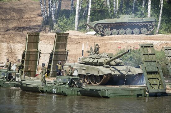 Международный военно-технический форум "АРМИЯ-2015". Третий день