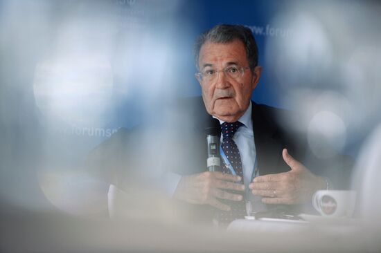 Панельная сессия "План сближения России и ЕС" в рамках ПМЭФ 2015