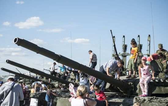 Международный военно-технический форум "АРМИЯ-2015". Третий день