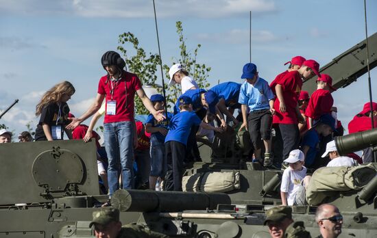 Международный военно-технический форум "АРМИЯ-2015". Третий день