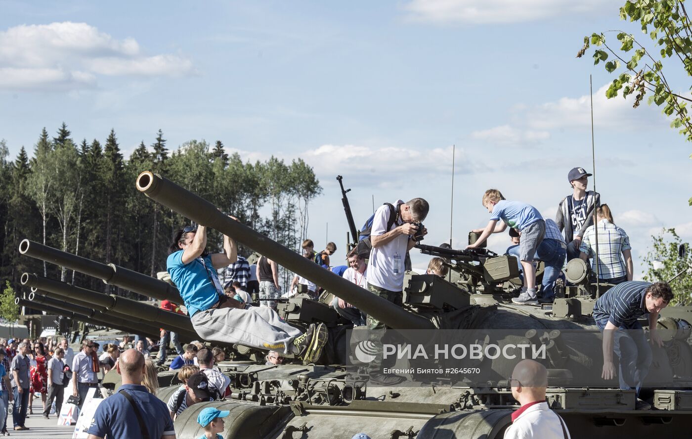 Международный военно-технический форум "АРМИЯ-2015". Третий день