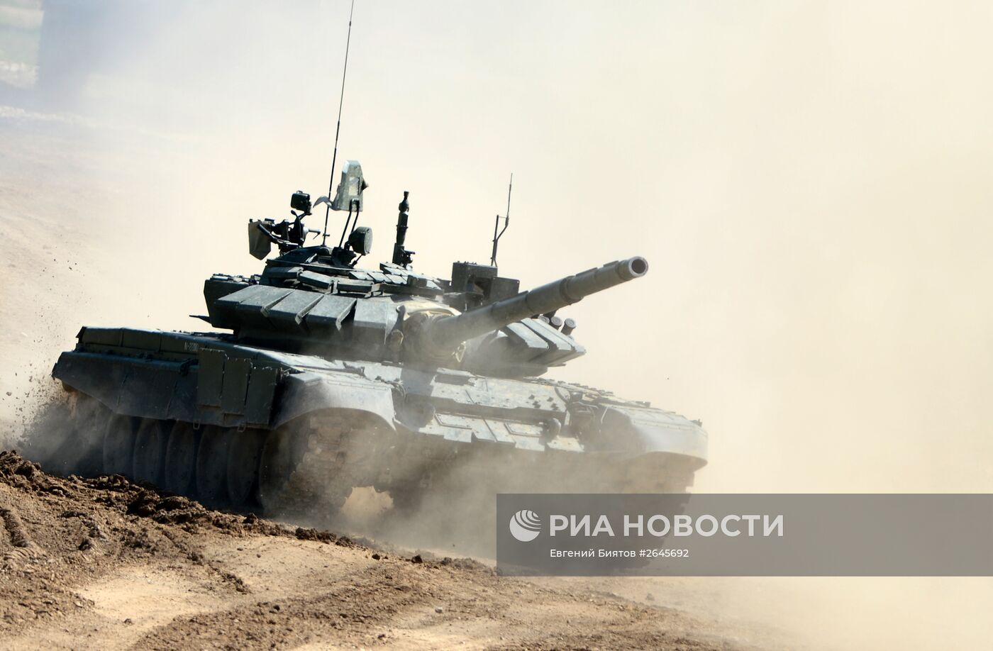 Международный военно-технический форум "АРМИЯ-2015". Третий день